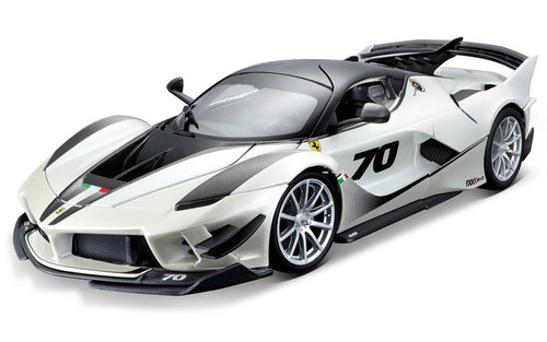 Bburago 1:18 2018 Ferrari FXX K evo White Die-Cast Metal Model
