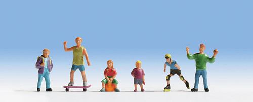Noch HO Playing Children