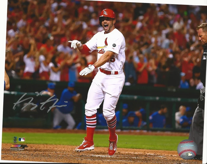 Greg Garcia Scoring Signed 8x10