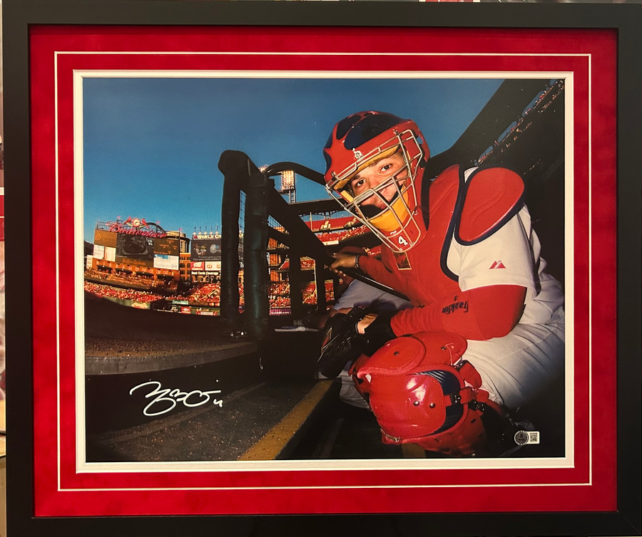 Yadier Molina Signed 16x20 IMG 4
