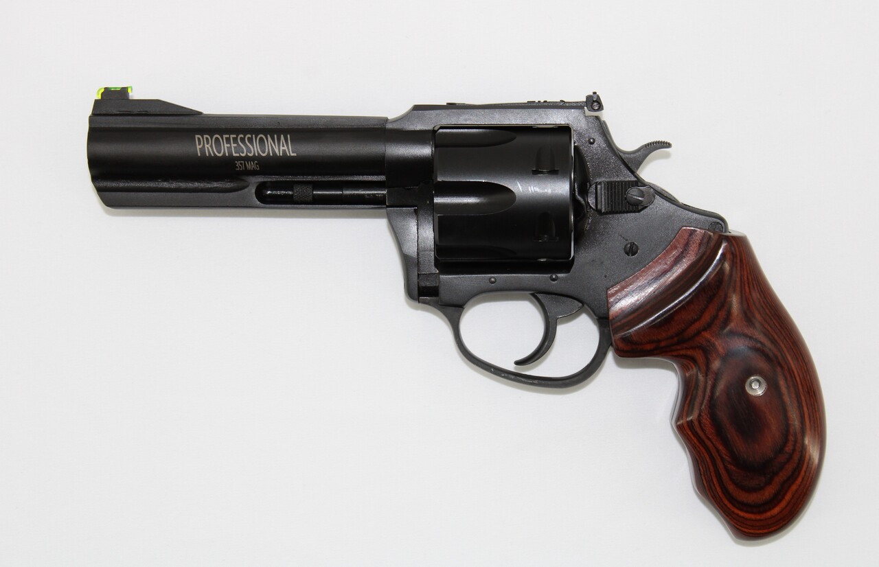 Charter Arms The Professional III .357 Magnum Revolver (4.2 in, Blacknitride)