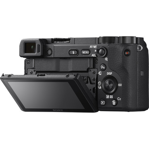 Sony Alpha a6400 Mirrorless Camera with 18-135mm Lens