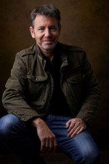 Posing & Directing: Create Natural, Confident Portraits Class