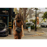 Peak Design Camera Cube V2 (Black, Medium)