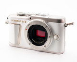Used Olympus Pen E-PL10 Mirrorless Camera Body (EX+)
