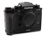Used FUJIFILM X-T4 Mirrorless Camera Body with Camera Bracket (EX+)