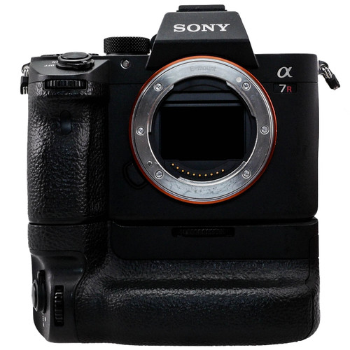 Used Sony Alpha a7R III Mirrorless Digital Camera Body with Vertical Battery Grip (EX) (625482854)