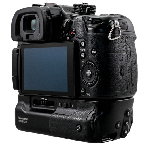 Used Panasonic Lumix DMC-GH4 Mirrorless Micro Four Thirds Digital Camera  Body with Vertical Battery Grip (EX) (625434428)