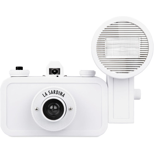 フィルムカメラ La Sardina Camera 8Ball Edition Amazon.com : Lomography La Sardina 8Ball Camera [Camera