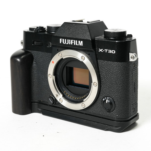 Used FUJIFILM X-T30 Mirrorless Digital Camera