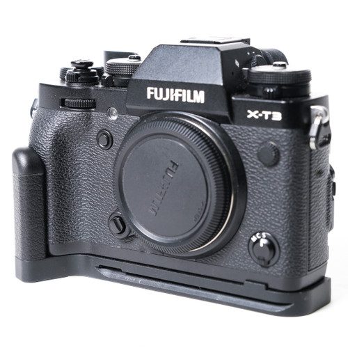 Used Fuji X-T3 Mirrorless Digital Camera 