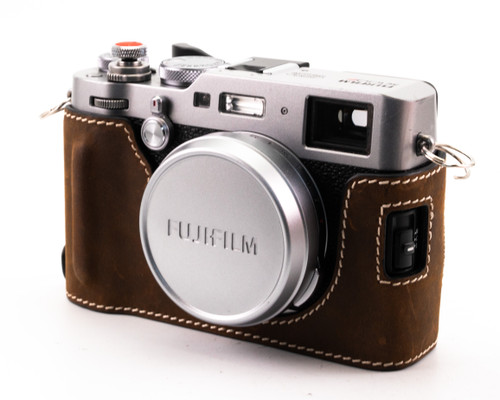 Used FUJIFILM X100F Digital Camera with Leather Grip (EX+)