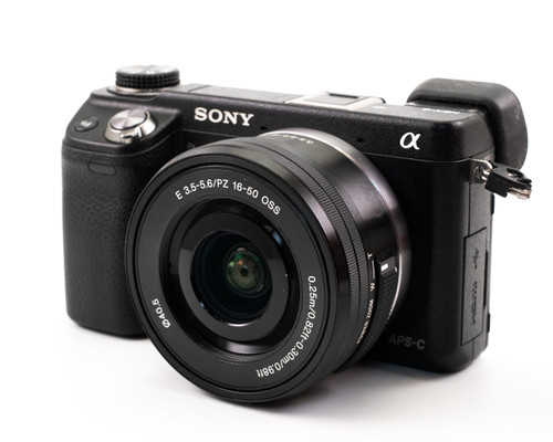 Used Sony Alpha NEX-6 Mirrorless Digital Camera with 16-50mm Lens (EX-)
