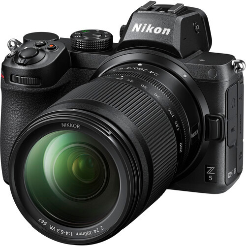 Nikon Z5 本体 ＆ NIKKOR 24-200レンズ Nikon Z 5 Mirrorless Camera with 24-200mm Lens