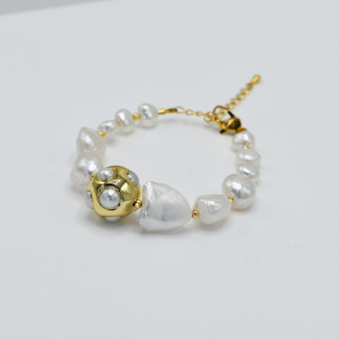 Opulent baroque freshwater pearl gold plated bracelet
