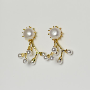 Sea anemone freshwater pearl gold plated earrings