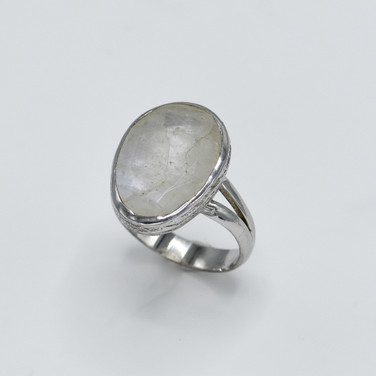 925 Sterling Silver and moonstone ring