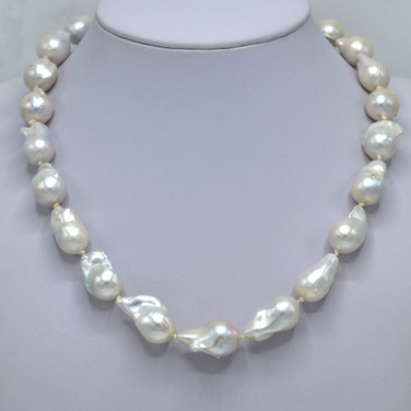 Beautifully handcrafted AAA lustre large baroque freshwater pearl necklace