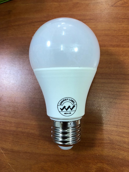 batten holder with led bulb