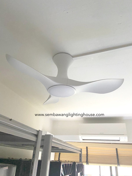 Efenz Hugger Ceiling Fan With Light