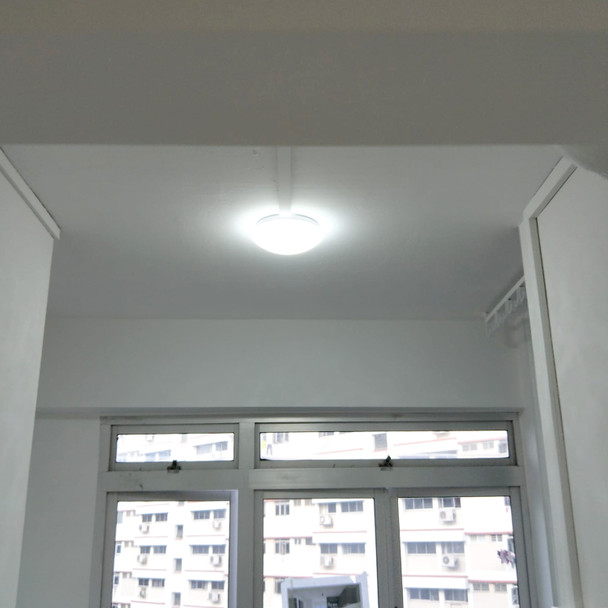 906 Plain White Ceiling Lamp (190mm)