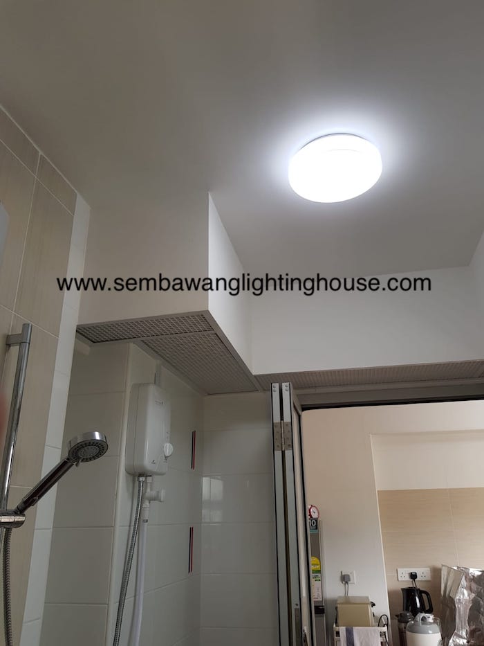 08-led-acrylic-ceiling-lamp-in-toilet-bto-sembawang-lighting-house.jpg