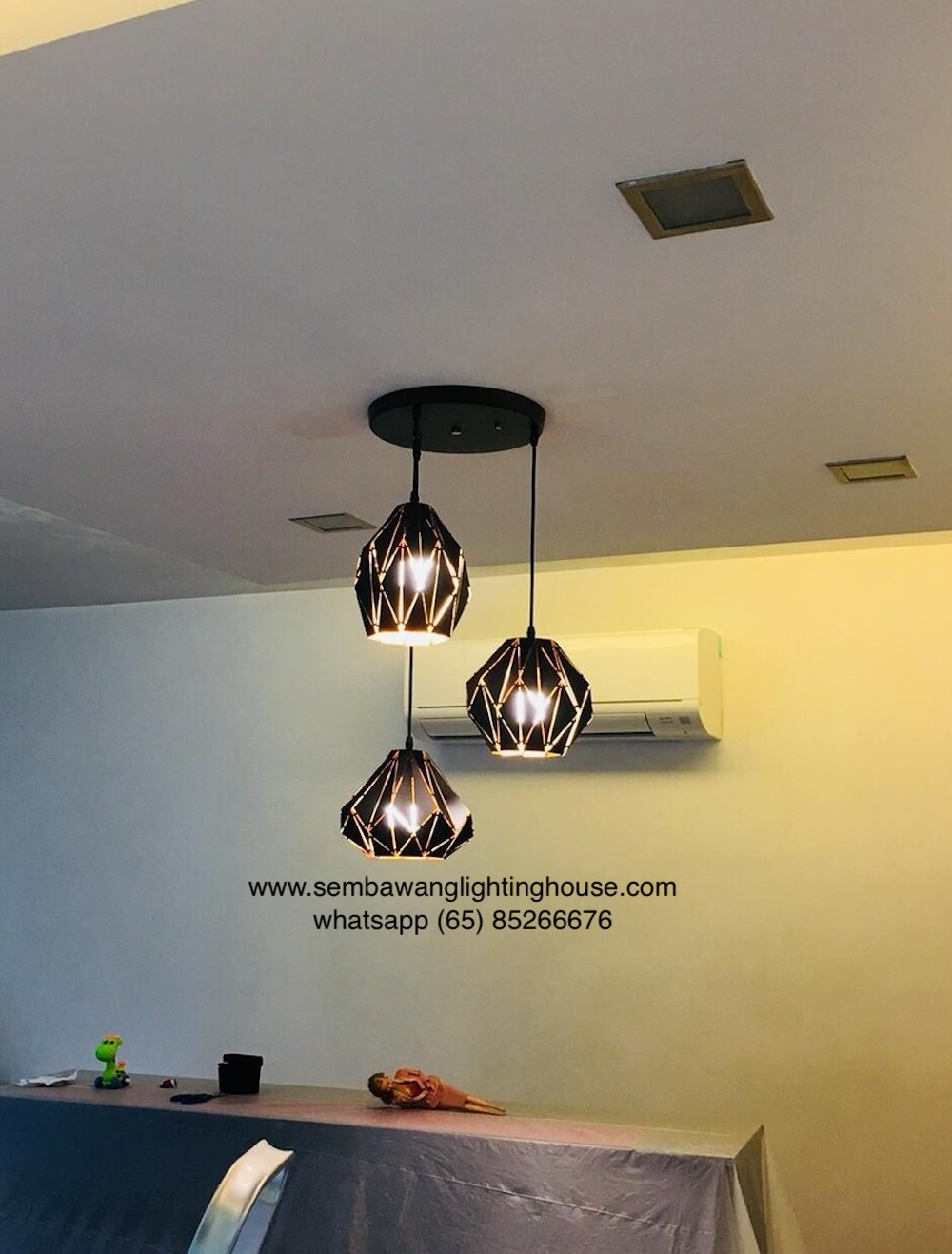 3165-3la-e27-black-gold-metal-dining-lamp-sembawang-lighting-house.jpg
