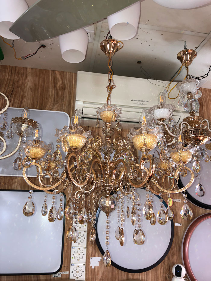 7726-8b-gold-crystal-chandelier-sembawang-lighting-house-web.jpg