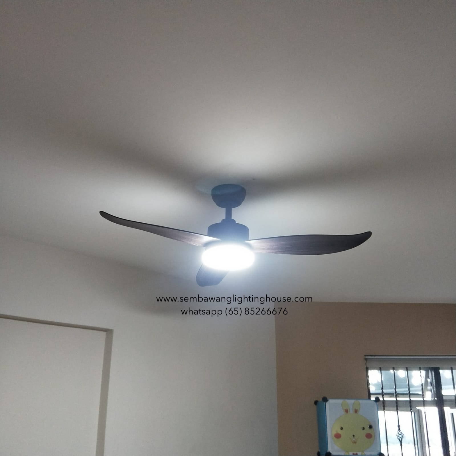 bestar-razor-oak-ceiling-fan-sample-sembawang-lighting-house-02.jpg