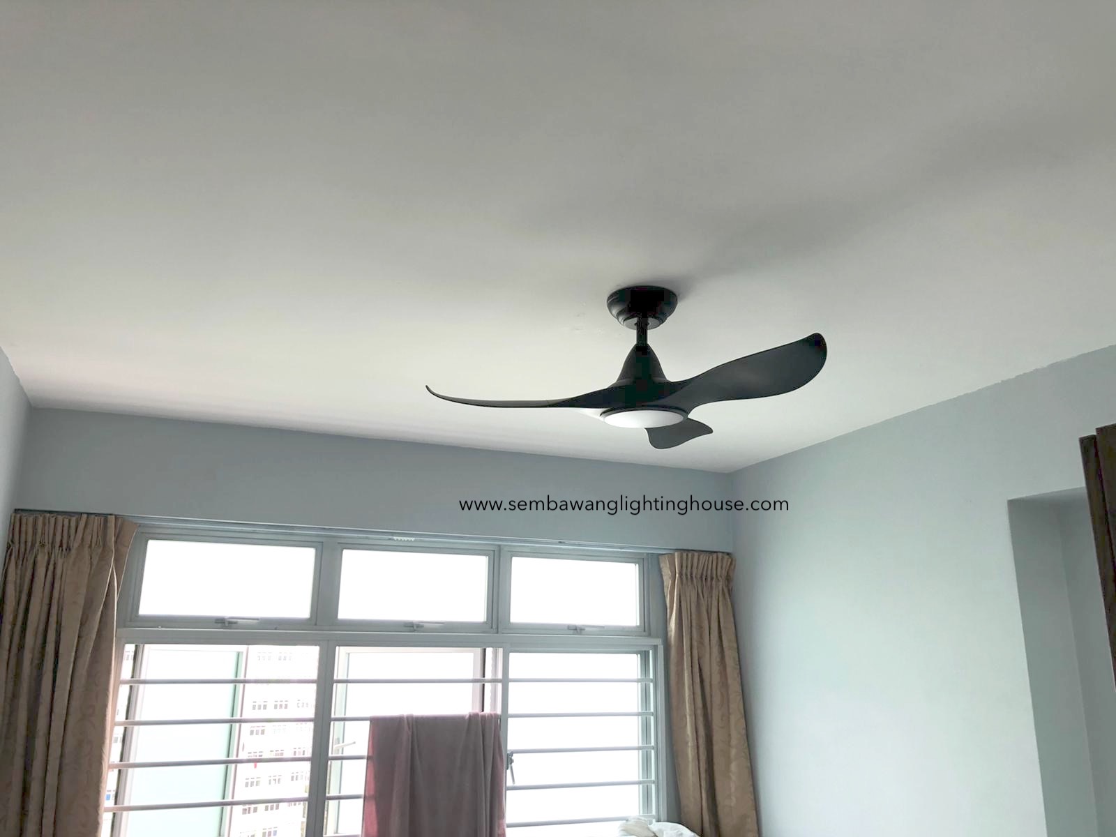 efenz-rod-ceiling-fan-with-light-black-sembawang-lighting-house-06.jpg