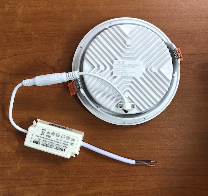 https://cdn11.bigcommerce.com/s-fc723/product_images/uploaded_images/led-round-downlight-8801-2-sembawang-lighting-house.jpg