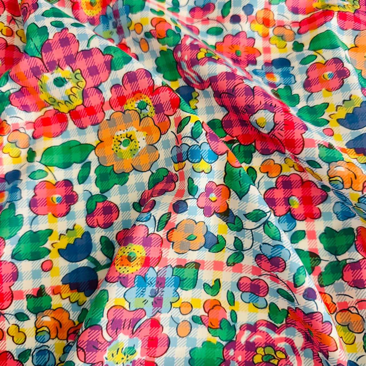 ✰せかいボックス様８点✰Libertyネオンフェリシテ&Betsyバーバパパ Liberty Fabrics: Betsy Check B (Hot Pink Flower) Tana Lawn®