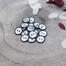 Atelier Brunette - Glitz Button in Midnight (10 mm) Atelier Brunette - Glitz Button in Midnight (10 mm)