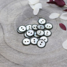 Atelier Brunette - Glitz Button in Cedar (10 mm) Atelier Brunette - Glitz Button in Cedar (10 mm)