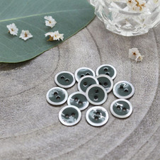 Atelier Brunette - Halo Button in Cedar (10 mm) Atelier Brunette - Halo Button in Cedar (10 mm)