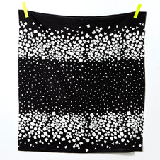 Nani Iro: Peaceful Cooing - G Beau Yin Yang II (double gauze) Nani Iro: Peaceful Cooing - G Beau Yin Yang II (double gauze)