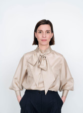 The Assembly Line Sweden - Tie Bow Blouse (XS-L or XL-3XL) The Assembly Line Sweden - Tie Bow Blouse (XS-L or XL-3XL)