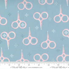 Moda: Make Time by Aneela Hoey - Scissors in Bluebell Moda: Make Time by Aneela Hoey - Scissors in Bluebell