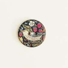 Round Strawberry Thief Ceramic Button - 1" Round Strawberry Thief Ceramic Button - 1"