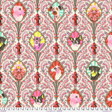 Free Spirit: Besties by Tula Pink - Puppy Dog Eyes in Blossom Metallic Free Spirit: Besties by Tula Pink - Puppy Dog Eyes in Blossom Metallic