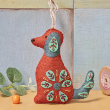 Corinne Lapierre: Folk Embroidered Dog Felt Craft Mini Kit Corinne Lapierre: Folk Embroidered Dog Felt Craft Mini Kit