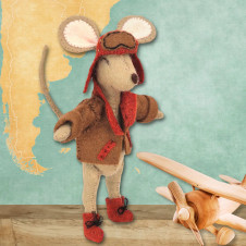 Corinne Lapierre: Little Mouse The Aviator Felt Craft Mini Kit Corinne Lapierre: Little Mouse The Aviator Felt Craft Mini Kit