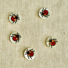 Lady Bug Shell Button - 11.5 mm (0.45")