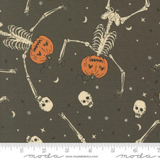 Moda: Home Sweet Haunt by Stacy Iest Hsu - Dancing Pumpkins in Stone Moda: Home Sweet Haunt by Stacy Iest Hsu - Dancing Pumpkins in Stone