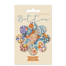 Tilda: Wallflower - Pack of 8 Buttons in Blue Thistle (0.63" or 16 mm) Tilda: Wallflower - Pack of 8 Buttons in Blue Thistle (0.63" or 16 mm)