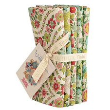 Tilda: Wallflower - FQ Bundle in Green (5 pcs) Tilda: Wallflower - FQ Bundle in Green (5 pcs)