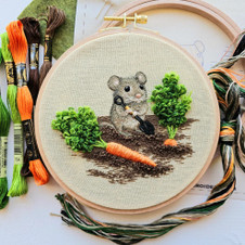 Jessica Long: Garden Mouse