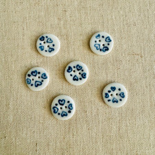 4 Small Hearts Round Ceramic Button - 16 mm (0.62")