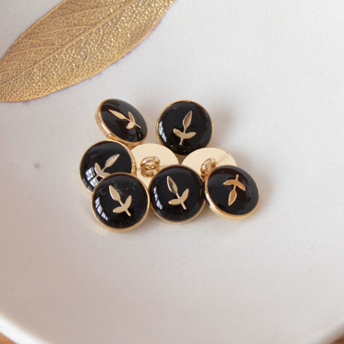 Lise Tailor - Feuillette Button in  Black (12 mm)