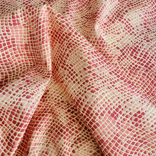 Liberty Fabrics: Snake Wave A (Aubergine) Tana Lawn® 